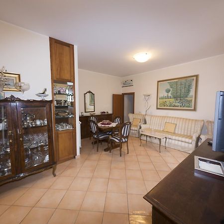 Pompei Deluxe Apartment Formia Buitenkant foto